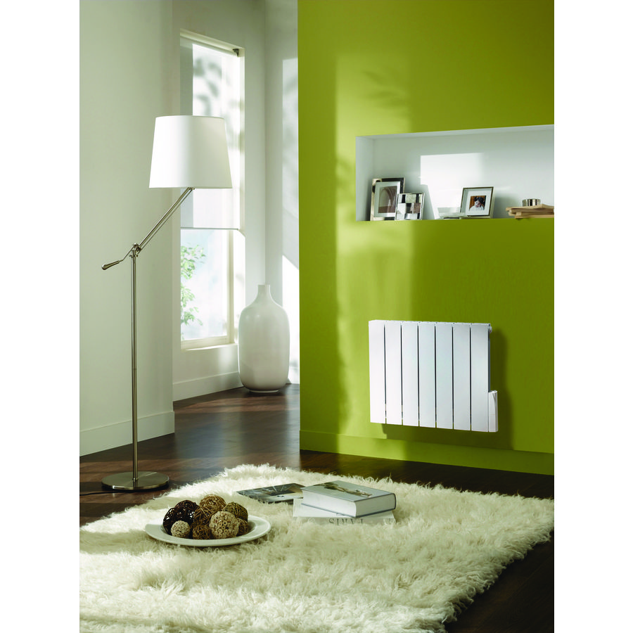 Elektrische designrad. Alura Tech 575x472mm RAL9010 750W