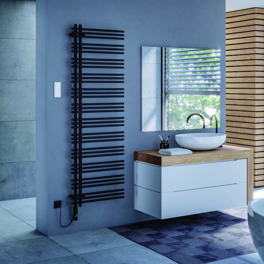 Badkamerradiator 1864x578 900W IHC Yucca Asym EL RAL9016