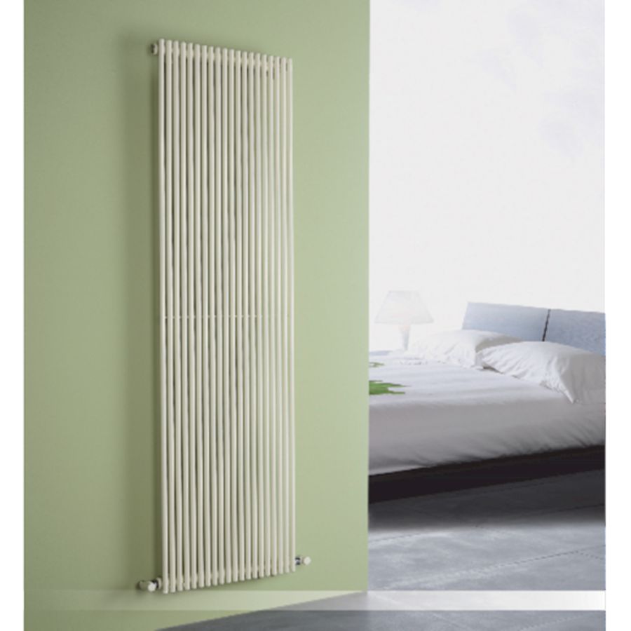 Designradiator Alice 1400x136x56 verticaal 252W