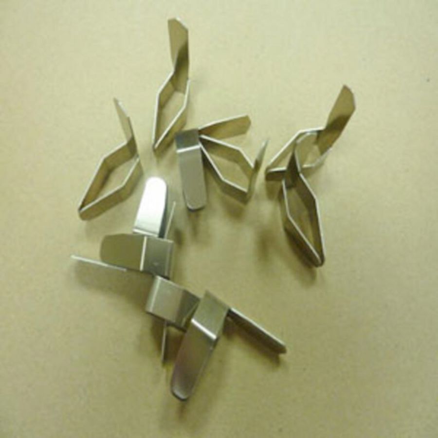 Bevestigingsveer frontpaneel 200019786 tbv Eria Tower Ace