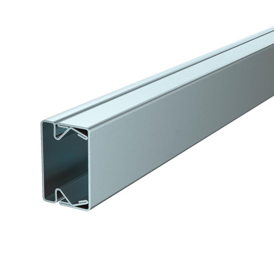 Lengte a 2m. Installatiekanaal met bodemperf. 20x30