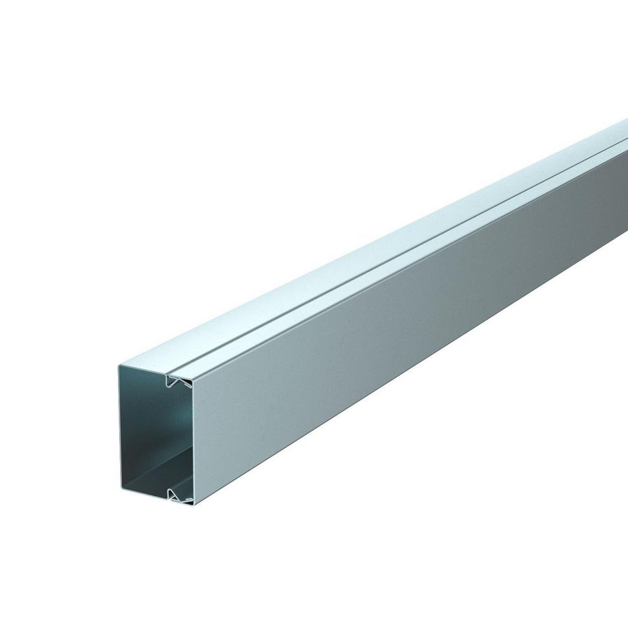 Lengte a 2m. Installatiekanaal met bodemperf. 40x60