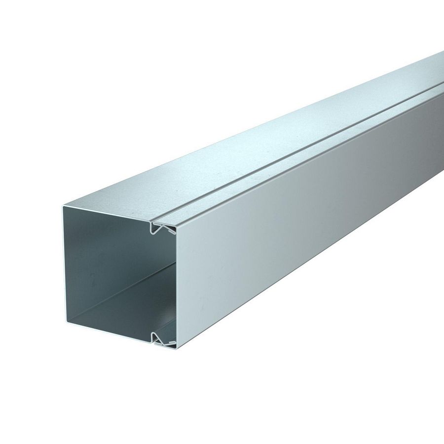 Lengte a 2m. Installatiekanaal met bodemperf. 60x60