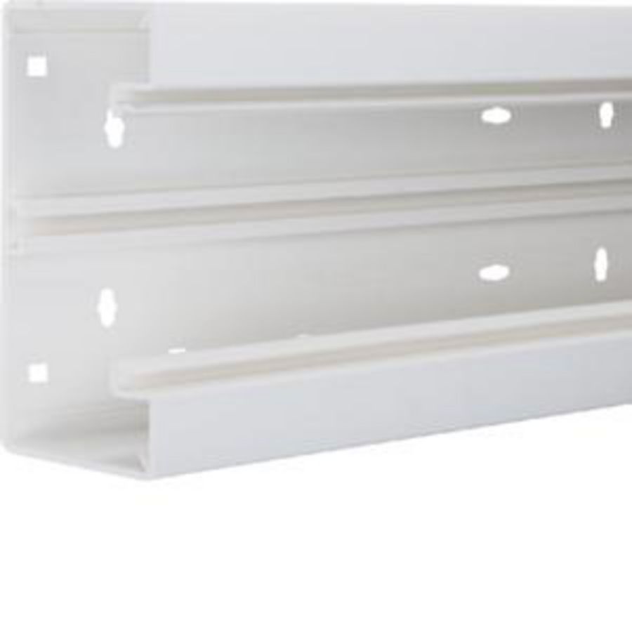 Lengte a 2m. Bodemprofiel BR65 65x130mm pvc verkeerswit