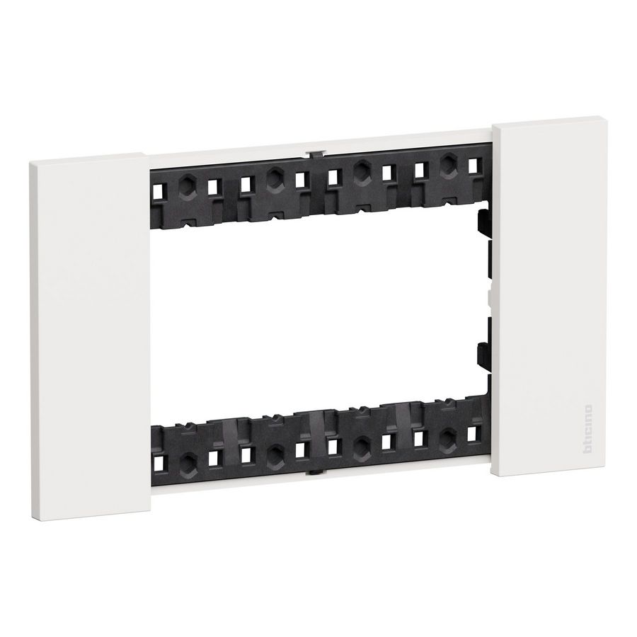 Afdekplaat 4 module wit K4704 LivingNow
