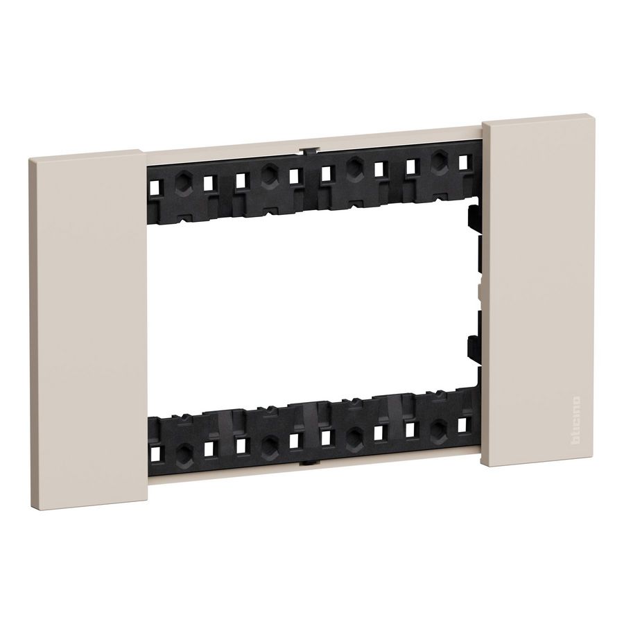 Afdekplaat 4 module zand K4704 LivingNow