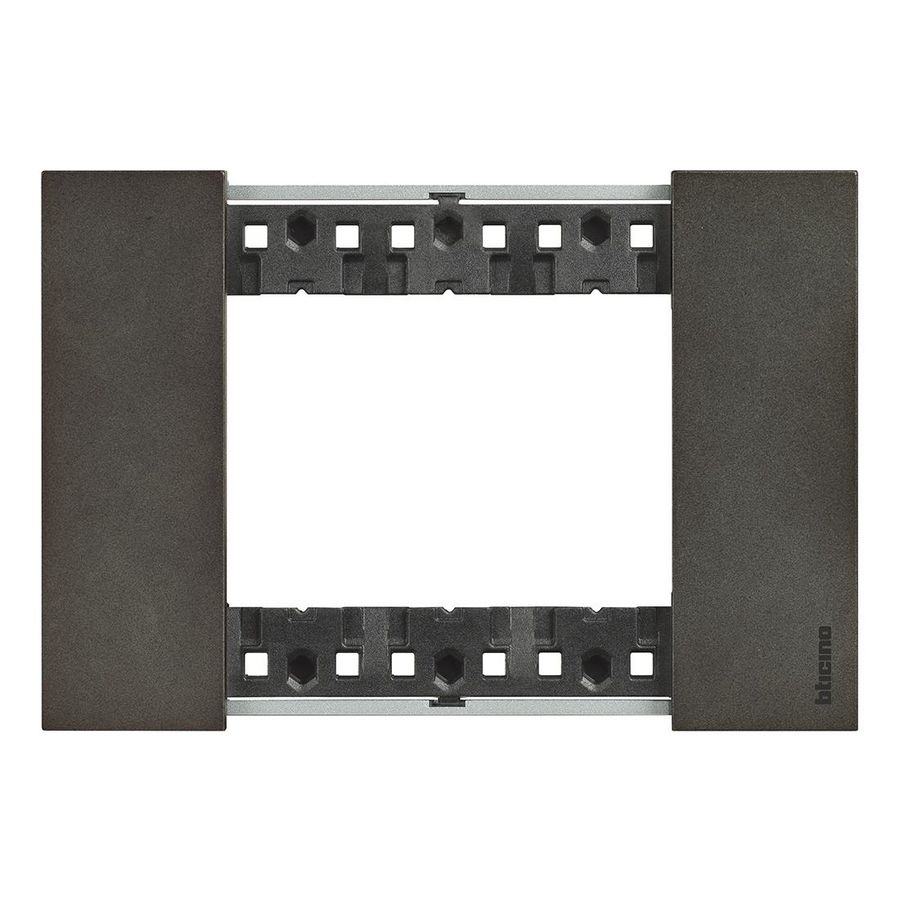 Afdekplaat 3 module space K4703 LivingNow