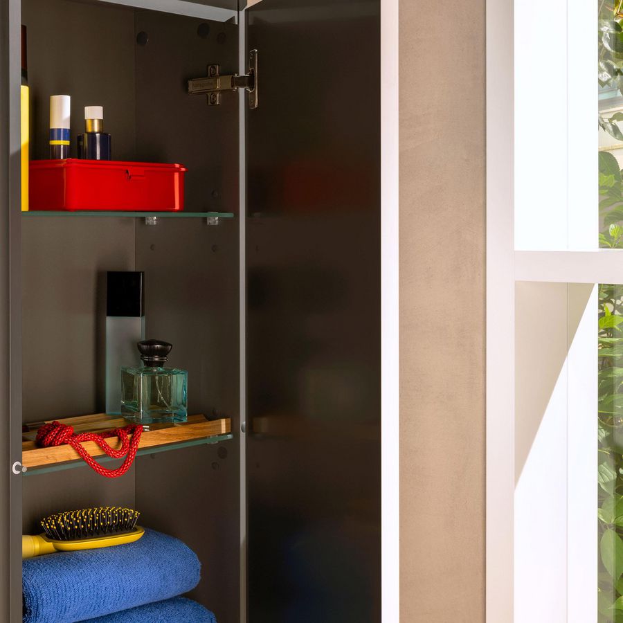 Badmeubelkast hoog Xilesa E 400/200 RE. Sand Matt Beige